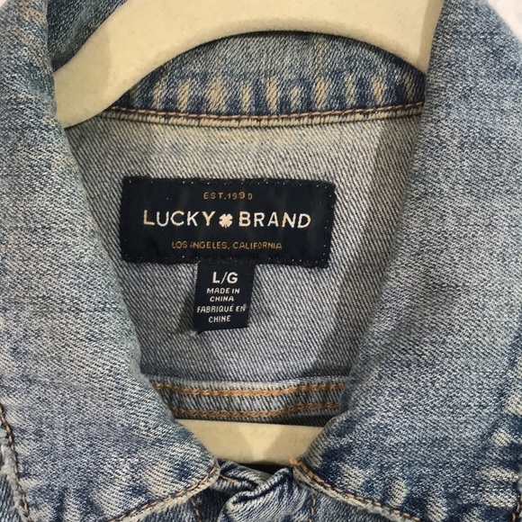 Lucky Brand “The Tomboy Trucker” Distressed Long Sleeve Vtg. Denim Jacket size L - Picture 4 of 10